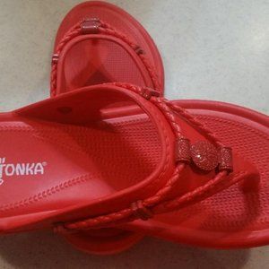 Minnetonka flip flops, size 6, chili pepper